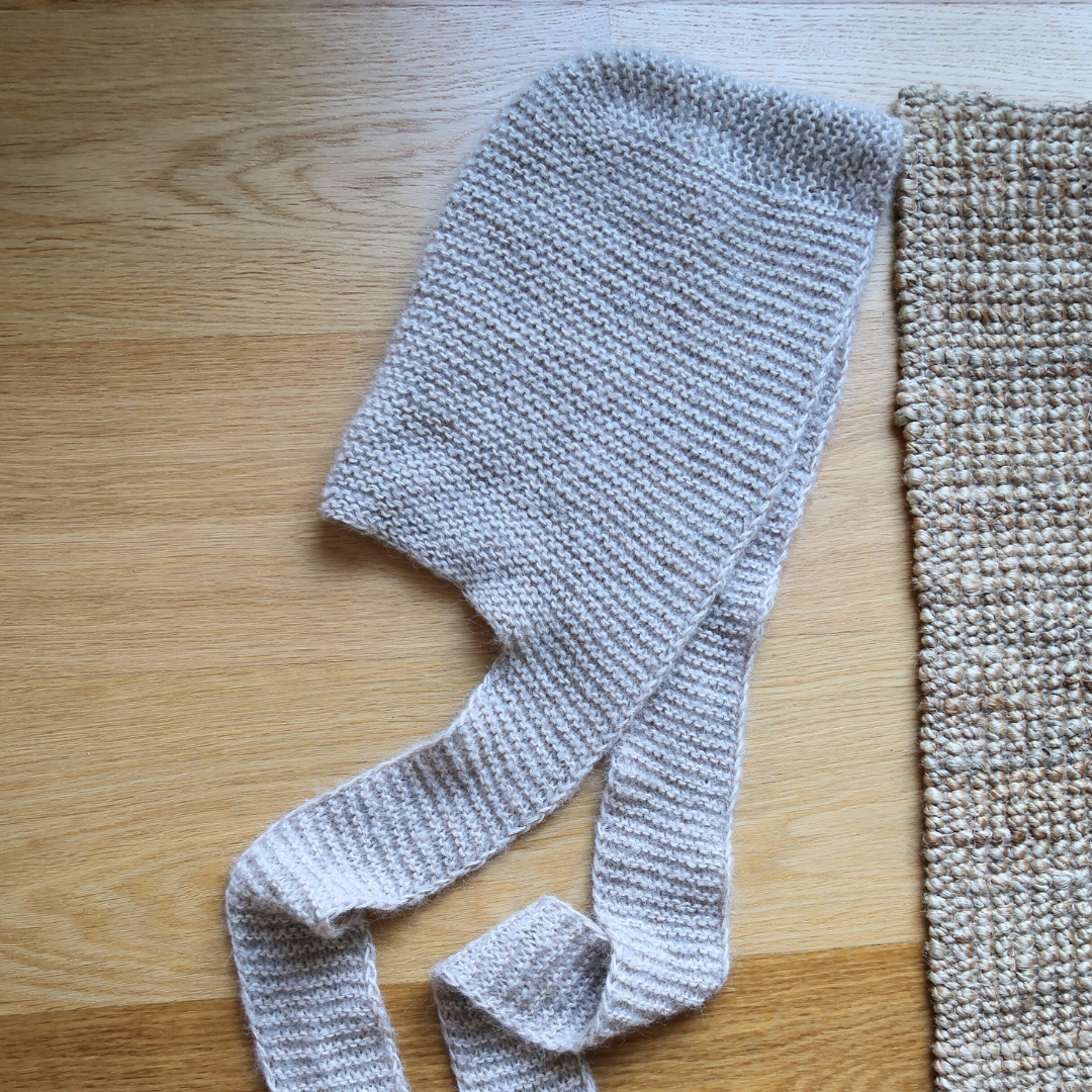 COMFY WEEKEND HOODED SCARF | Easy Knitting Pattern