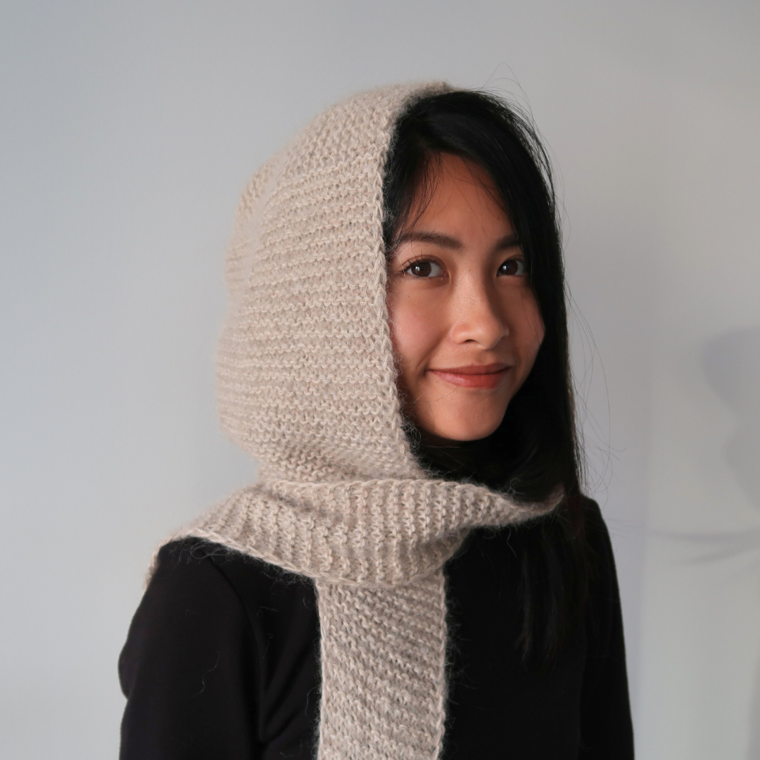 COMFY WEEKEND HOODED SCARF | Easy Knitting Pattern