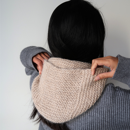 COMFY WEEKEND HOODED SCARF  | Easy Knitting Pattern