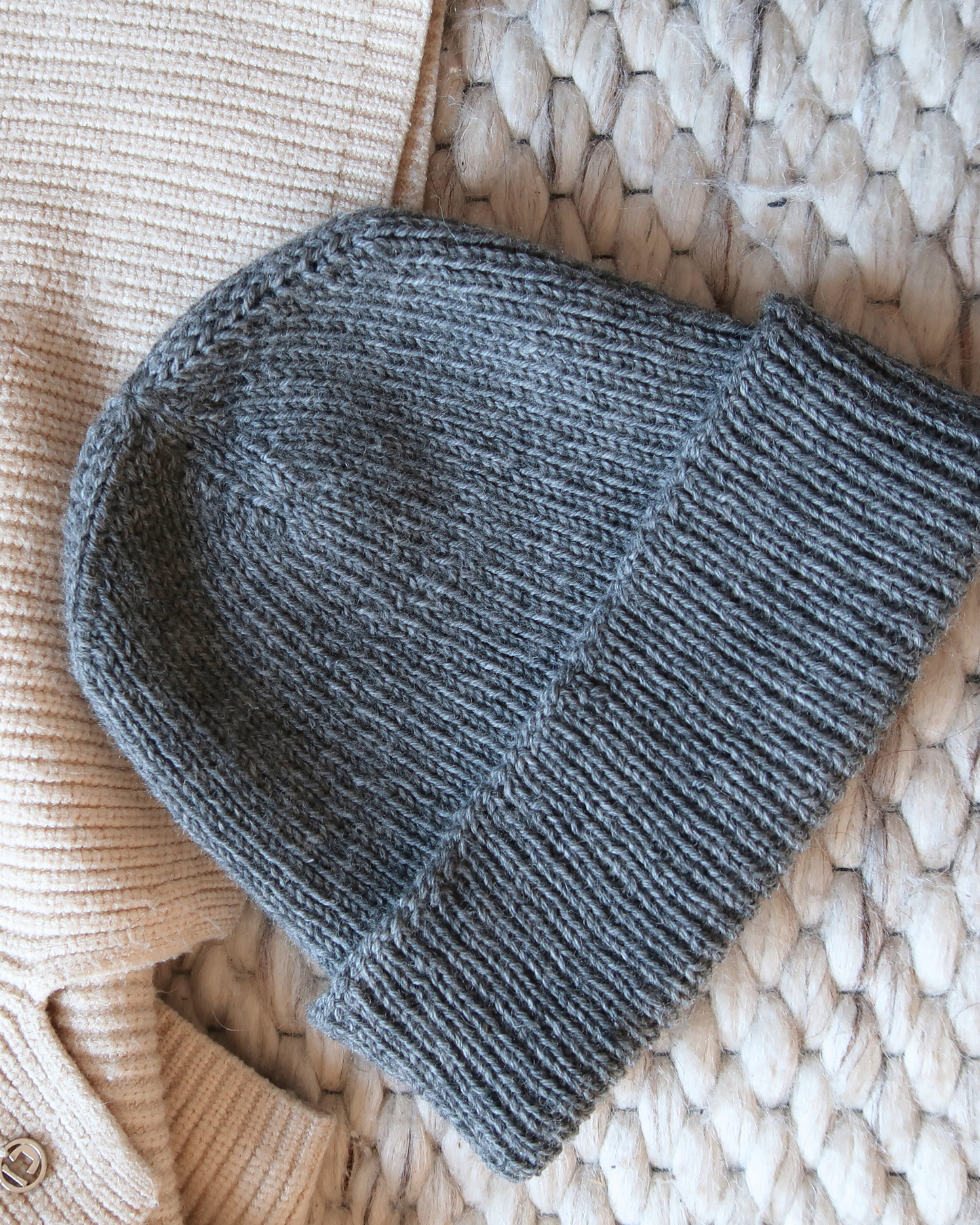 EASY PEASY Beanie | Easy Knitting Pattern