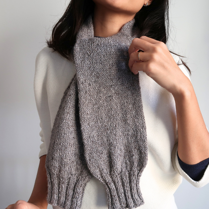 ALEX SLEEVE SCARF | Easy Knitting Pattern