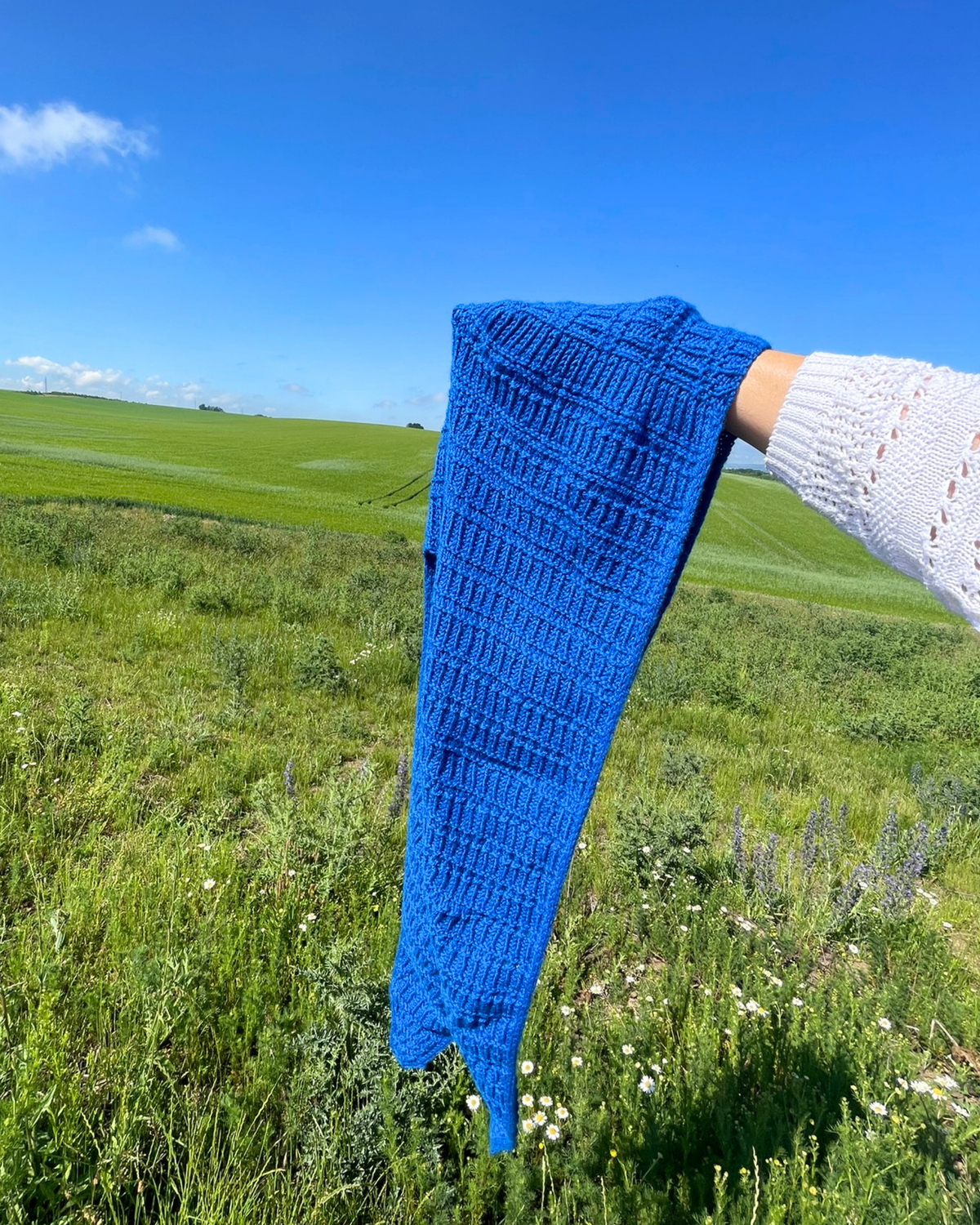 HEDGE Hooded Scarf  | Easy Knitting Pattern