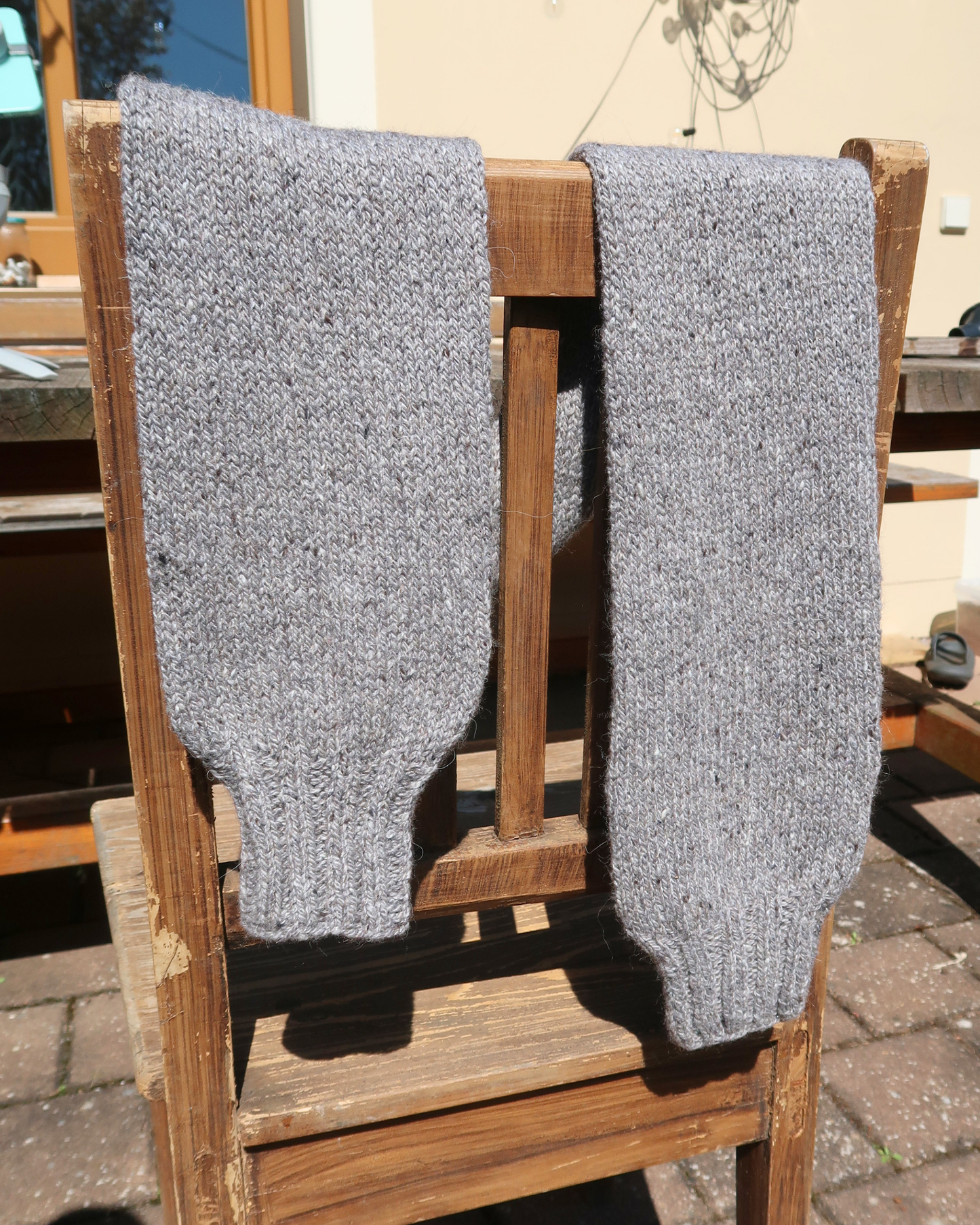 ALEX SLEEVE SCARF | Easy Knitting Pattern